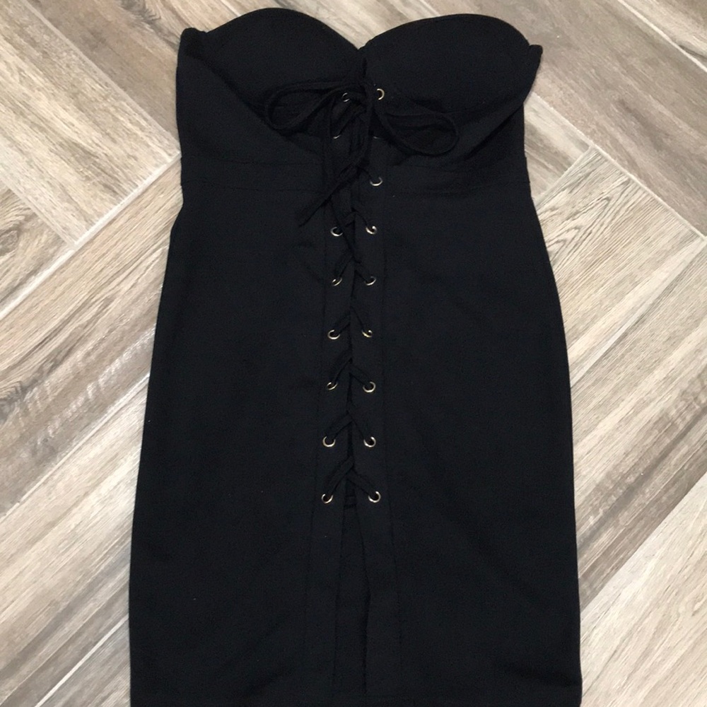 Strapless midi black dress